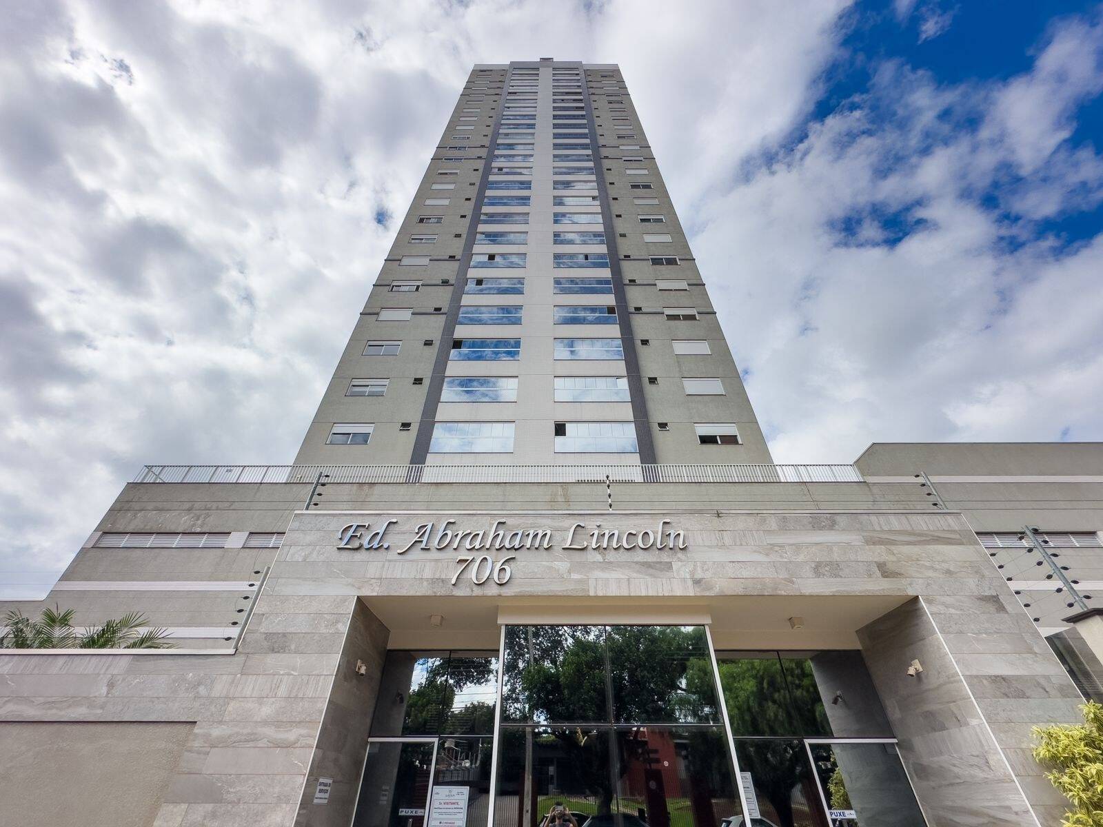 #3 - Apartamento para Venda em Cascavel - PR