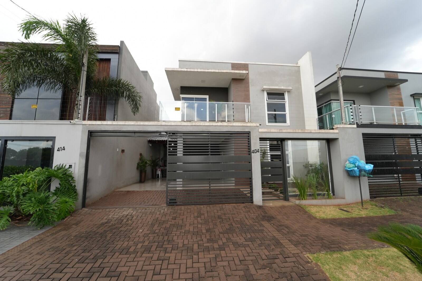 #678 - Sobrado para Venda em Cascavel - PR