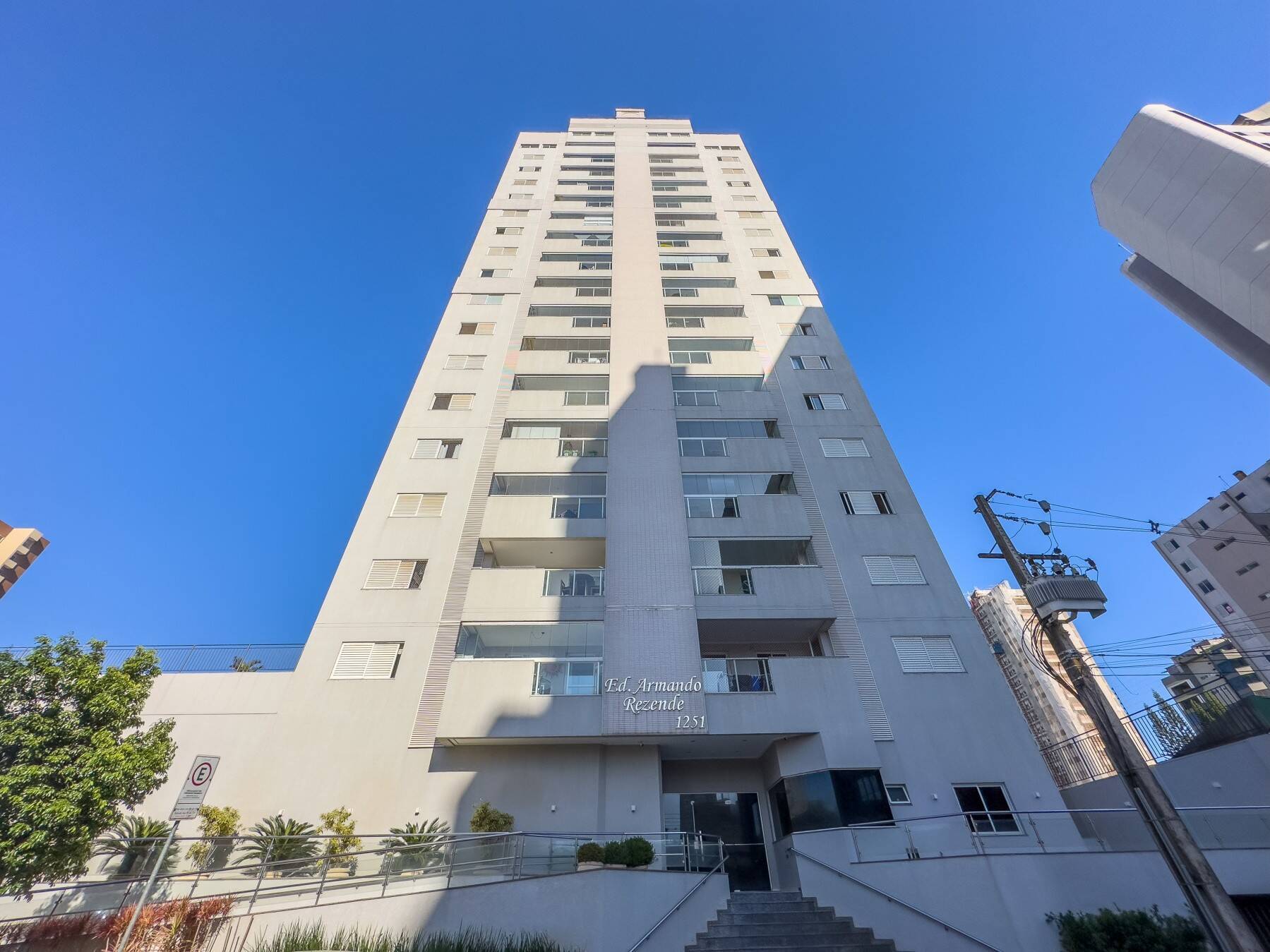#755 - Apartamento para Venda em Cascavel - PR