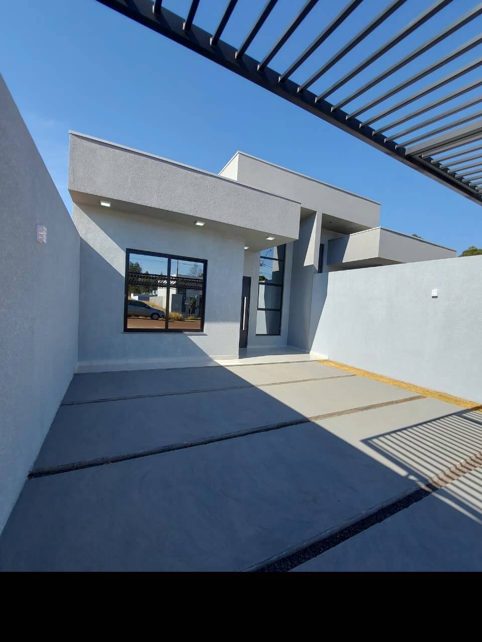 #951 - Casa para Venda em Cascavel - PR