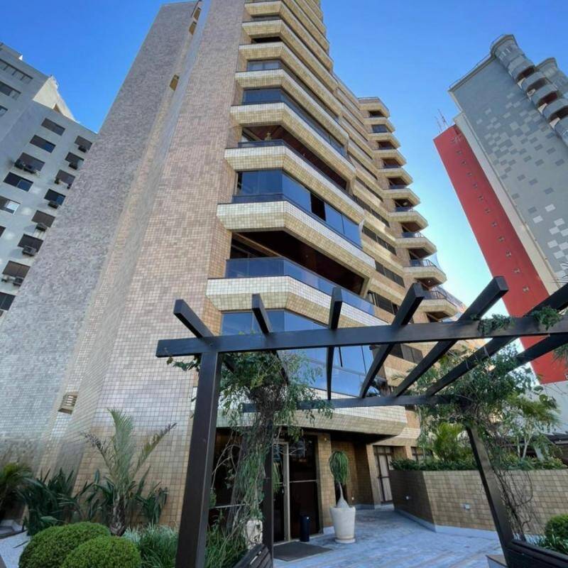 #1032 - Apartamento para Venda em Cascavel - PR