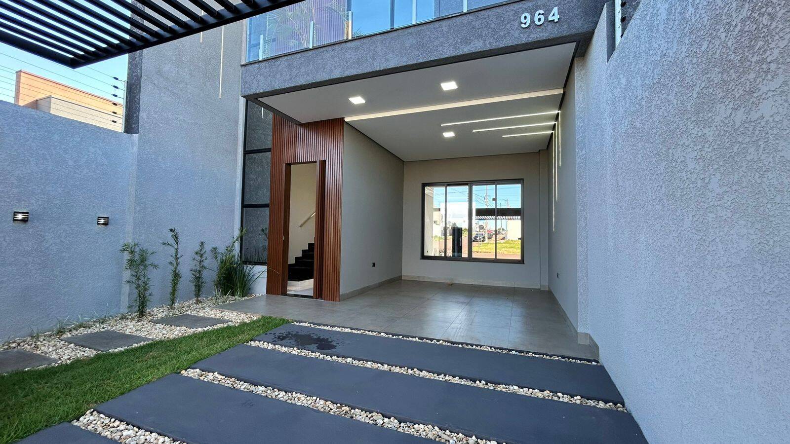 #1196 - Sobrado para Venda em Cascavel - PR