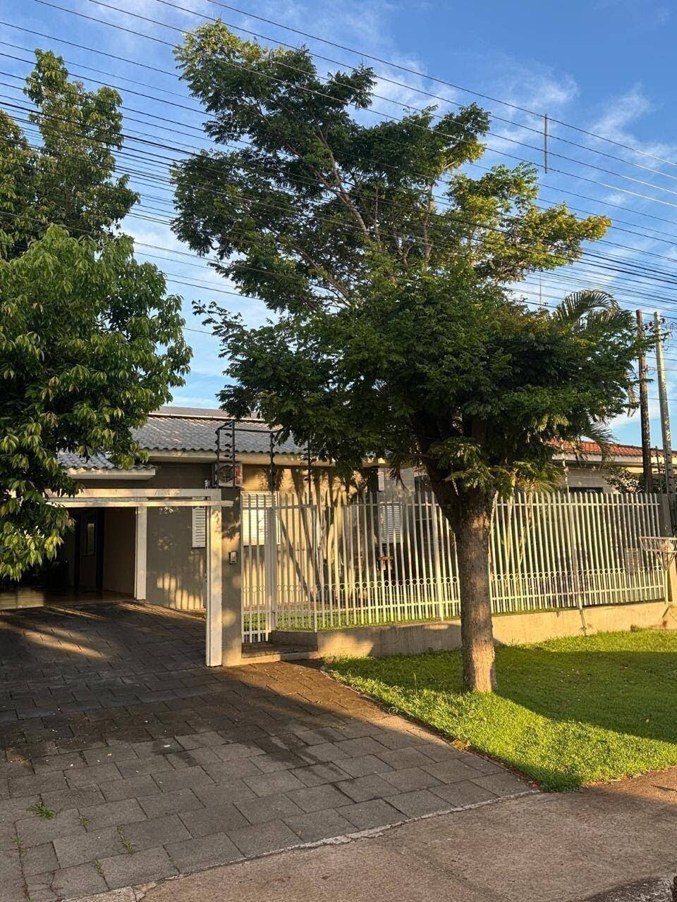 #1236 - Casa para Venda em Cascavel - PR