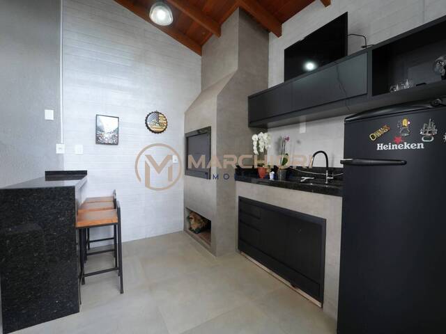 Sobrado para Venda em Cascavel - 4