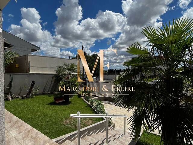 Sobrado para Venda em Cascavel - 5