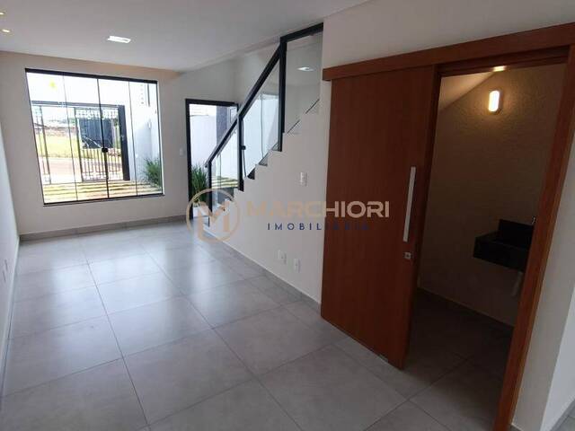 #687 - Sobrado para Venda em Cascavel - PR - 2