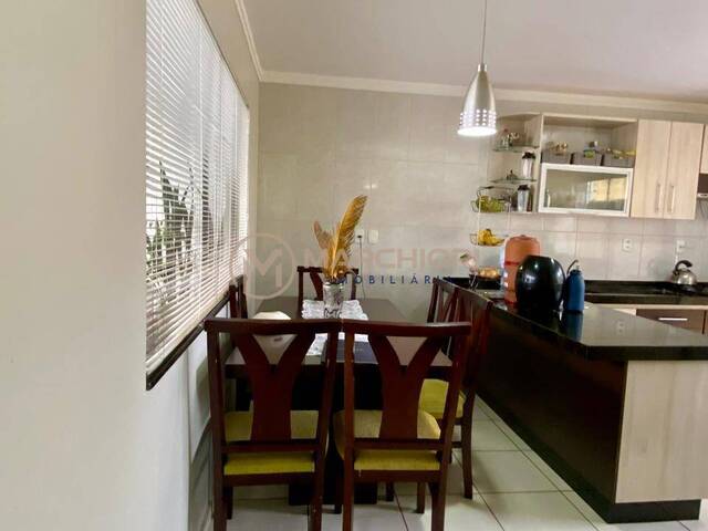 #1024 - Sobrado para Venda em Cascavel - PR - 3