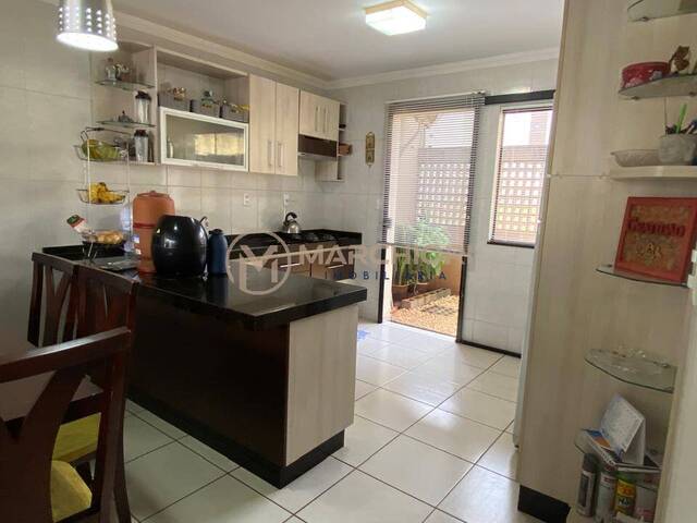 Sobrado para Venda em Cascavel - 4