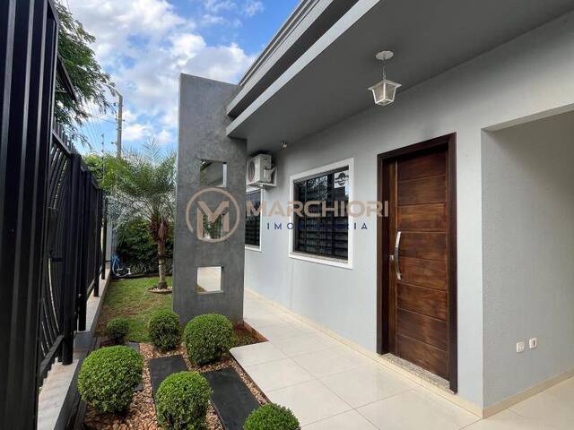 #1030 - Casa para Venda em Cascavel - PR - 2