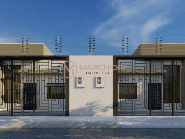 #1041 - Casa para Venda em Cascavel - PR - 2