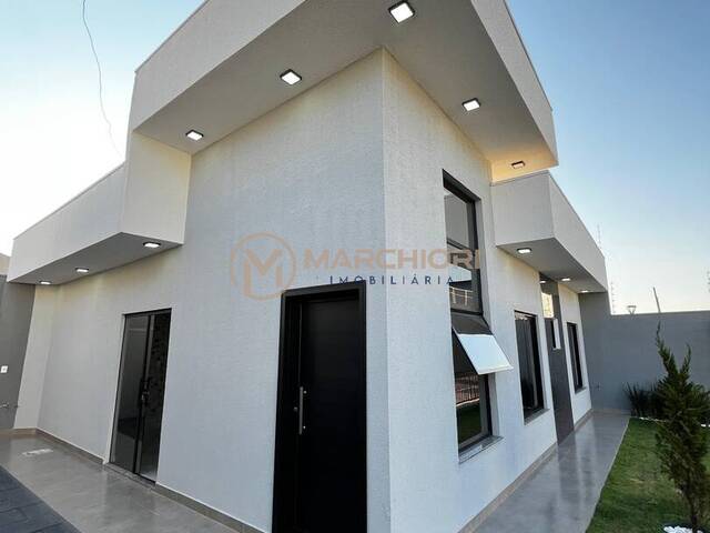 #923 - Casa para Venda em Cascavel - PR - 2