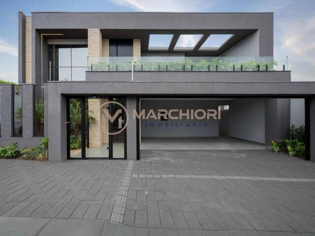 #1084 - Sobrado para Venda em Cascavel - PR