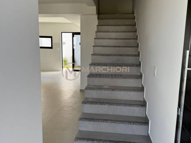 Sobrado para Venda em Cascavel - 5