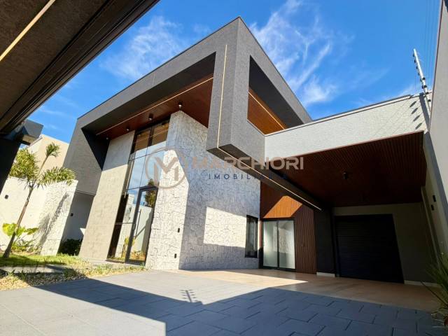 #802 - Casa para Venda em Cascavel - PR