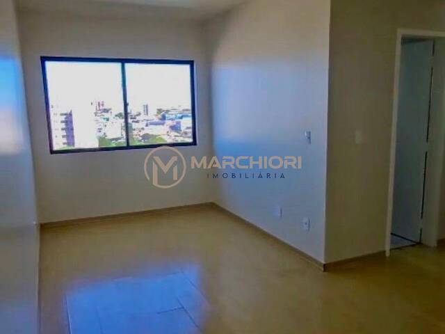Apartamento para Venda em Cascavel - 3