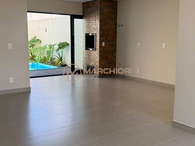 Casa para Venda em Cascavel - 3