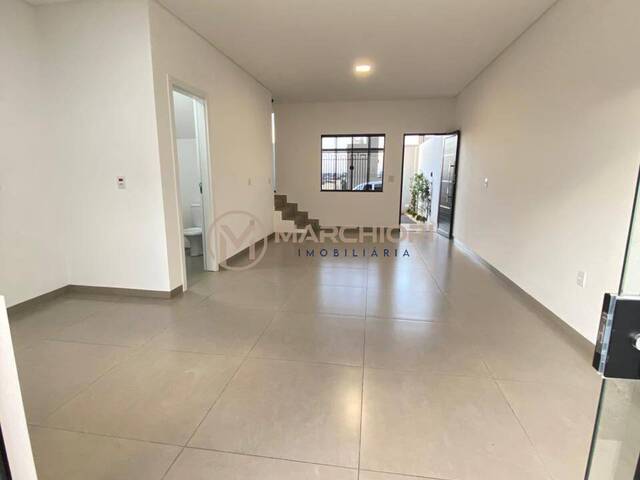 Sobrado para Venda em Cascavel - 4